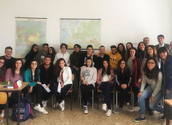 SCUOLA E SALUTE | Gli alunni del liceo "Secusio". Foto n. 2