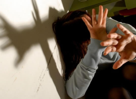 ENNESIMA VIOLENZA SULLE DONNE | L'uomo aveva picchiato più volte le due donne. Foto n. 2