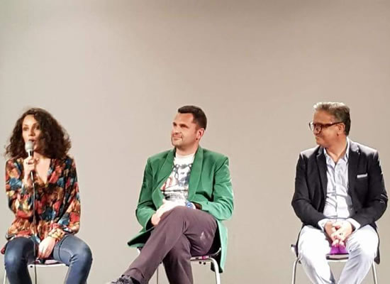 LE SERATE DEDICATE AI LIBRI | Un momento dell'incontro con Cono Cinquemani. Foto n. 2